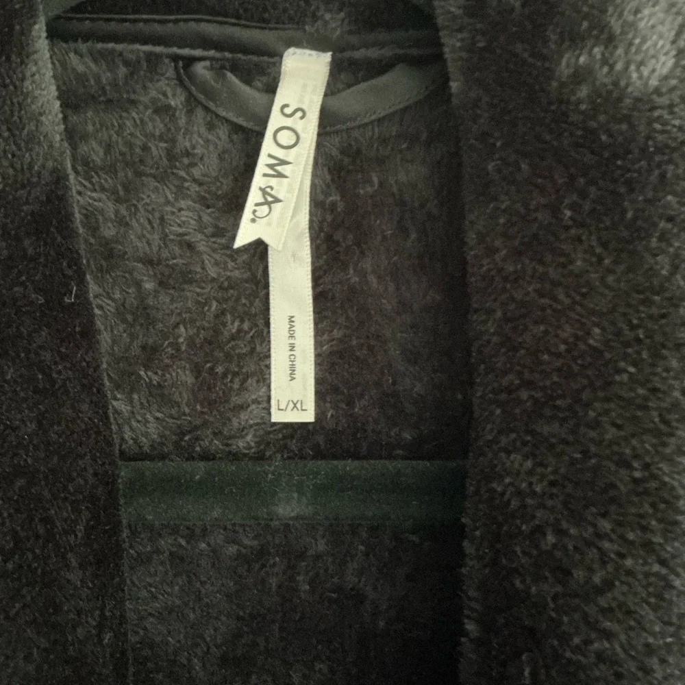 Soma Robe - Picture 2 of 4